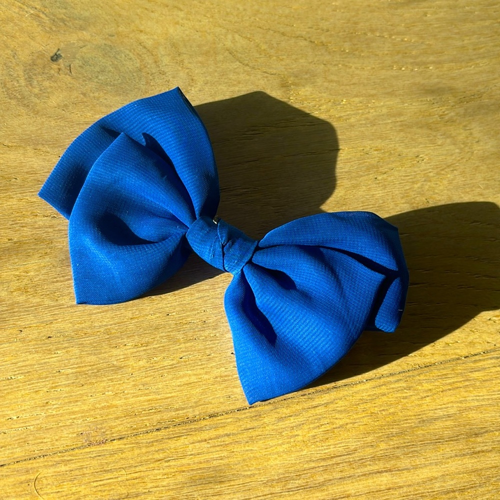 Small blue Bow